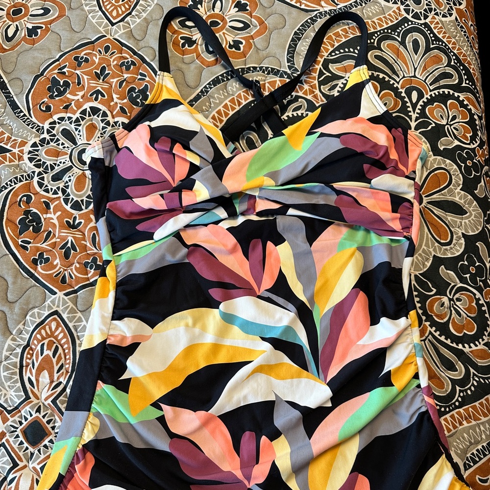 Women’s Tankini Top size 10
